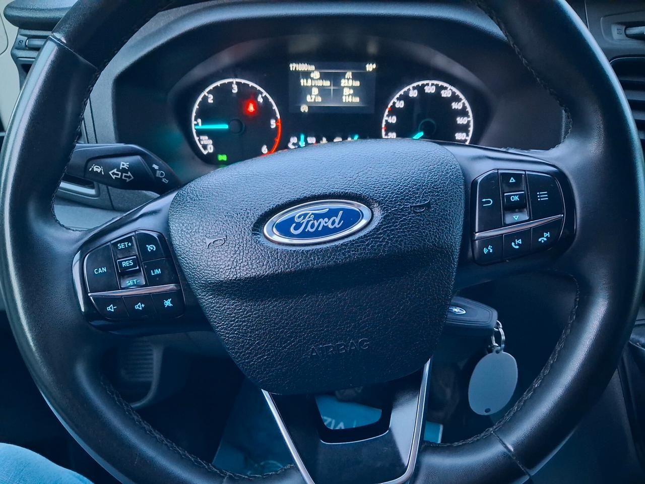 Ford transit passo lungo tetto alto iva esposta