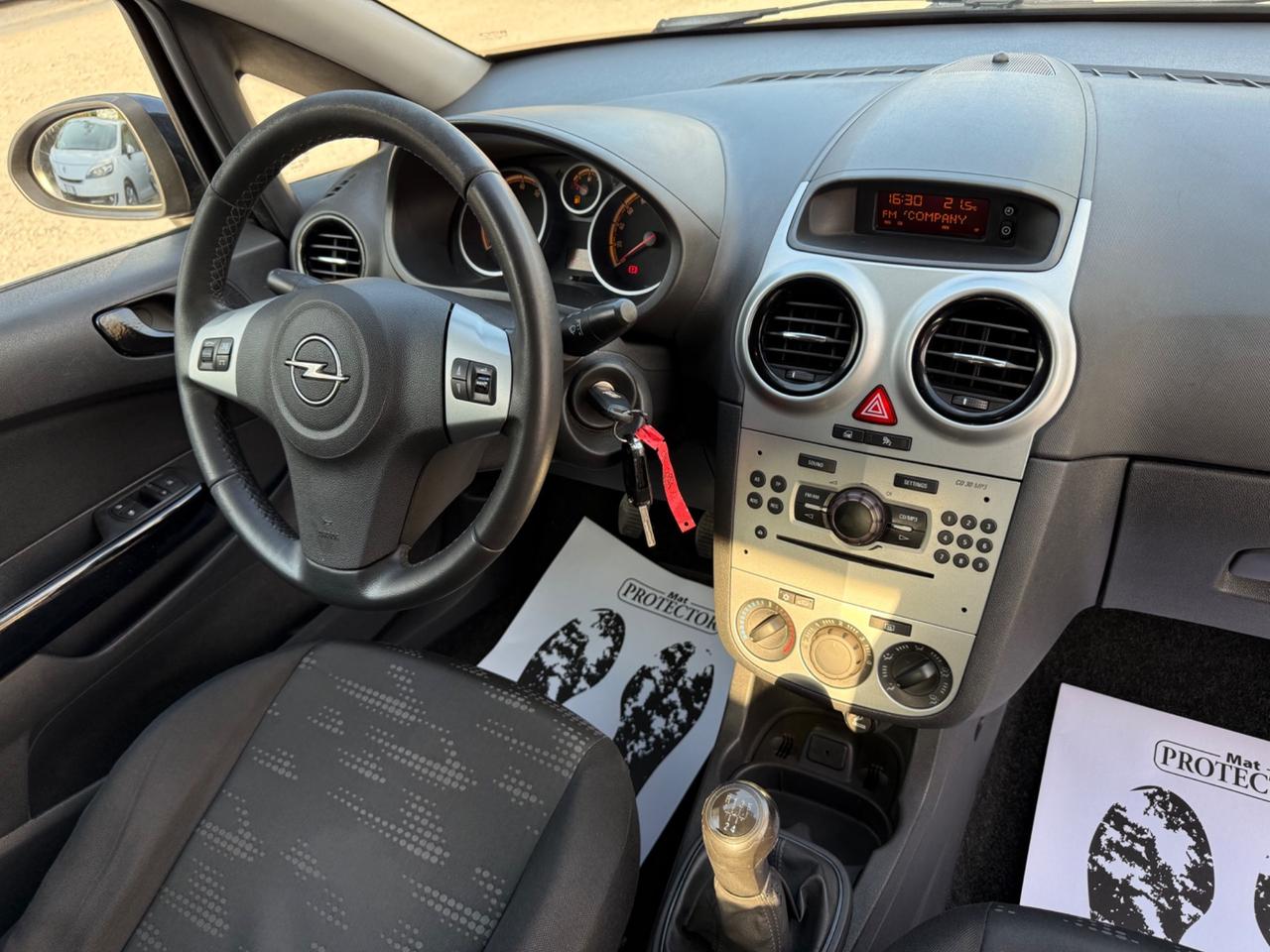 Opel Corsa 1.2 5 porte Club UNICO NEOPATENTATI