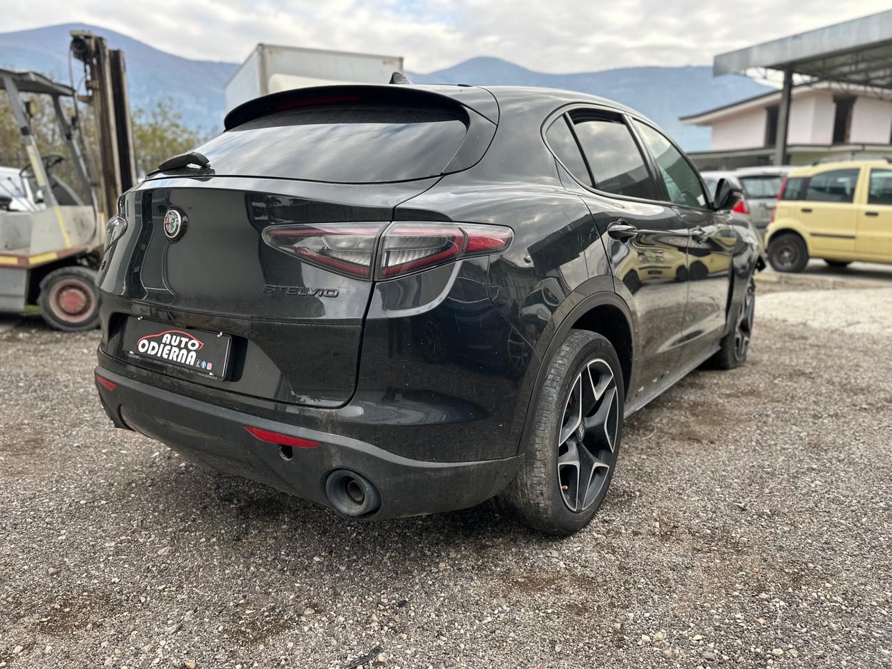 Alfa Romeo Stelvio 2.0 Turbo 280 CV AT8 Q4 Ti