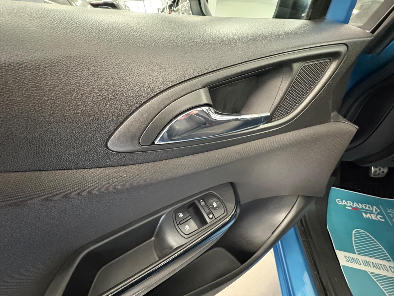 Opel Corsa b-Color 1.2 ben 69cv 2018 neopatentati