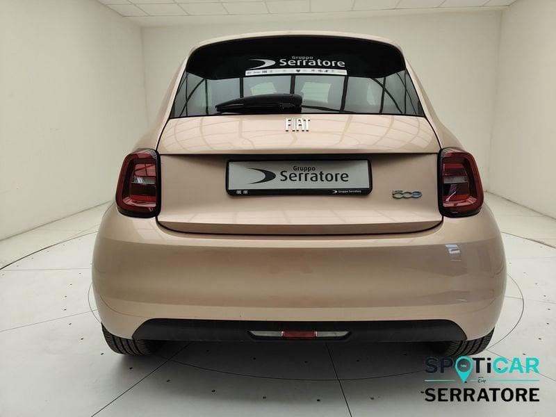 FIAT 500 La Nuova Nuova 3+1 My23 La Nuova - 320 3+1