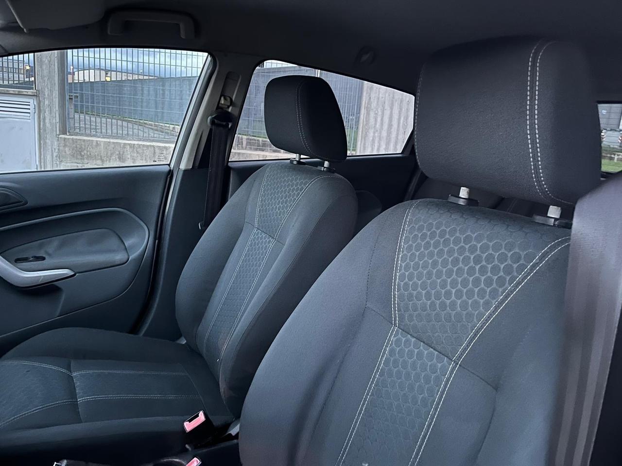 Ford Fiesta 1.4 5p Bz.- GPL Titanium 135000 km