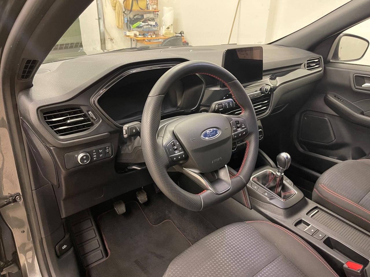 Ford kuga 1.5 120cv st-line nuova