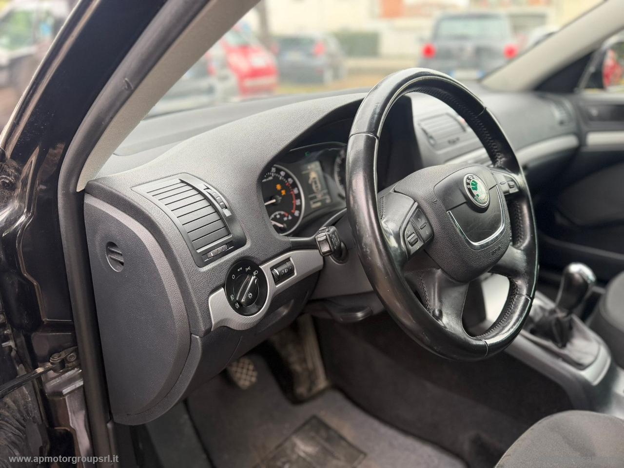 SKODA Octavia 2.0 TDI FAP Wagon Elegance