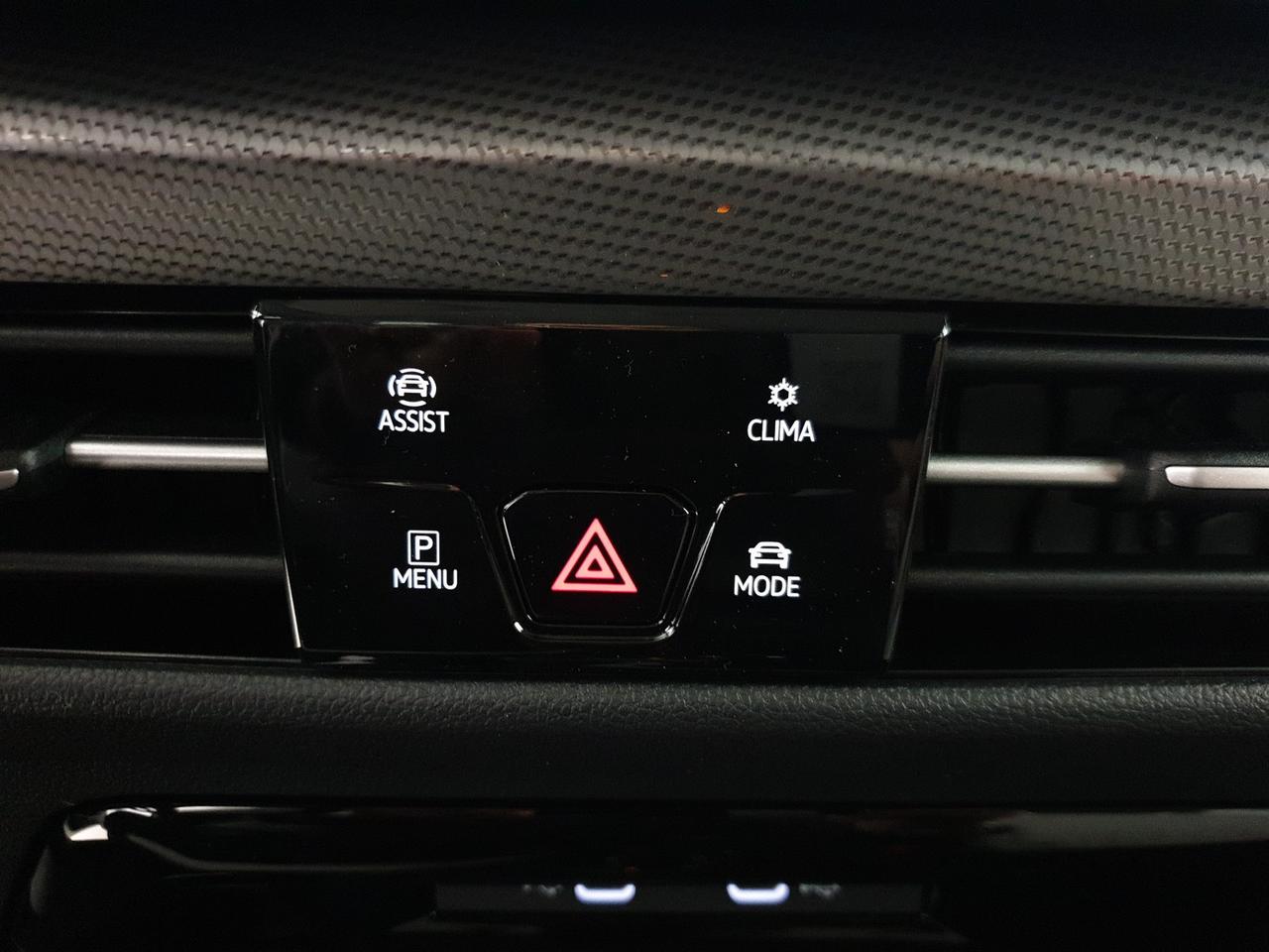 Volkswagen Golf 1.5 tsi ehybrid style 204cv dsg