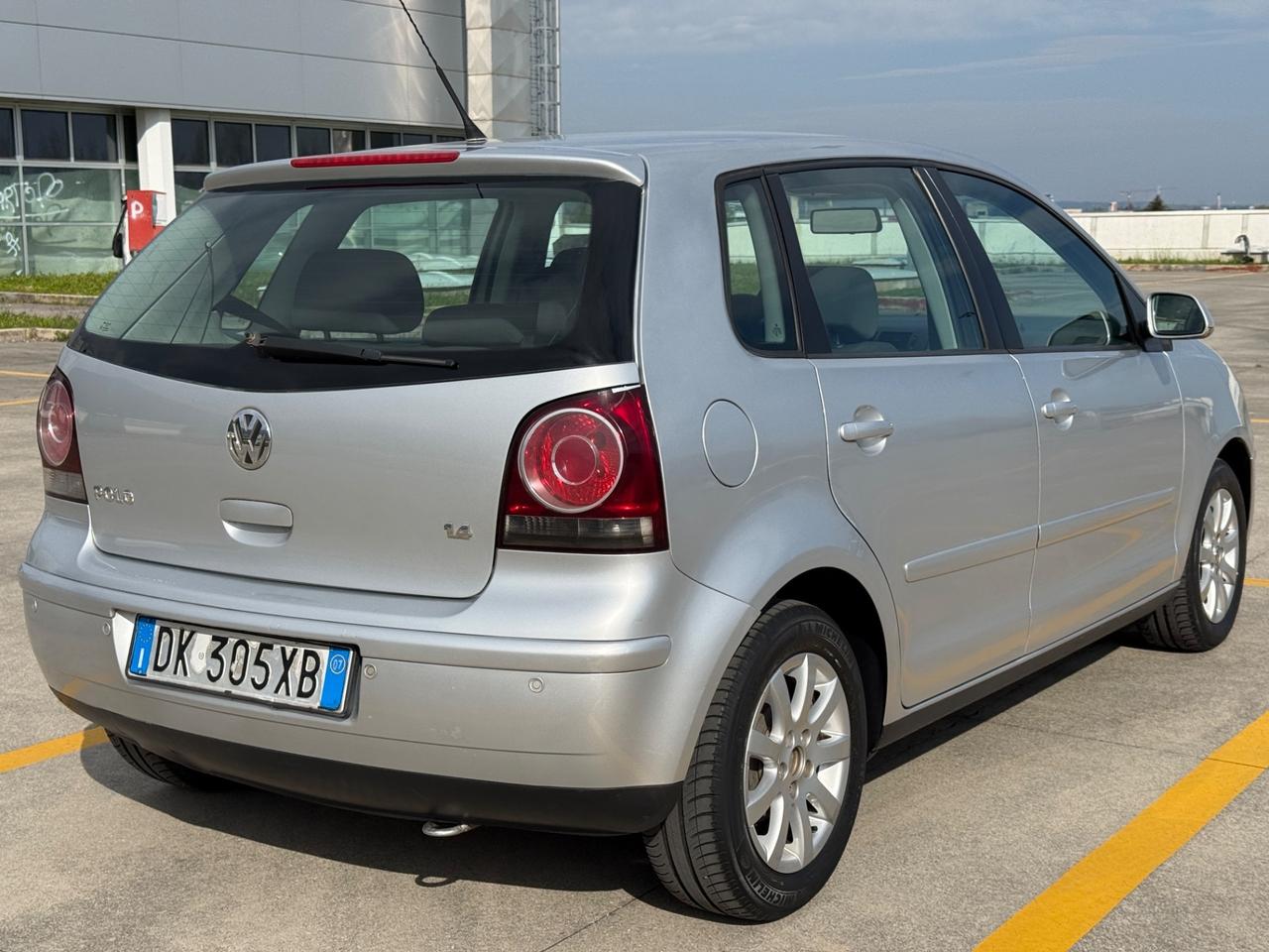 Volkswagen Polo 1.4/80CV 16V 5p. Comfort. BiFuel G