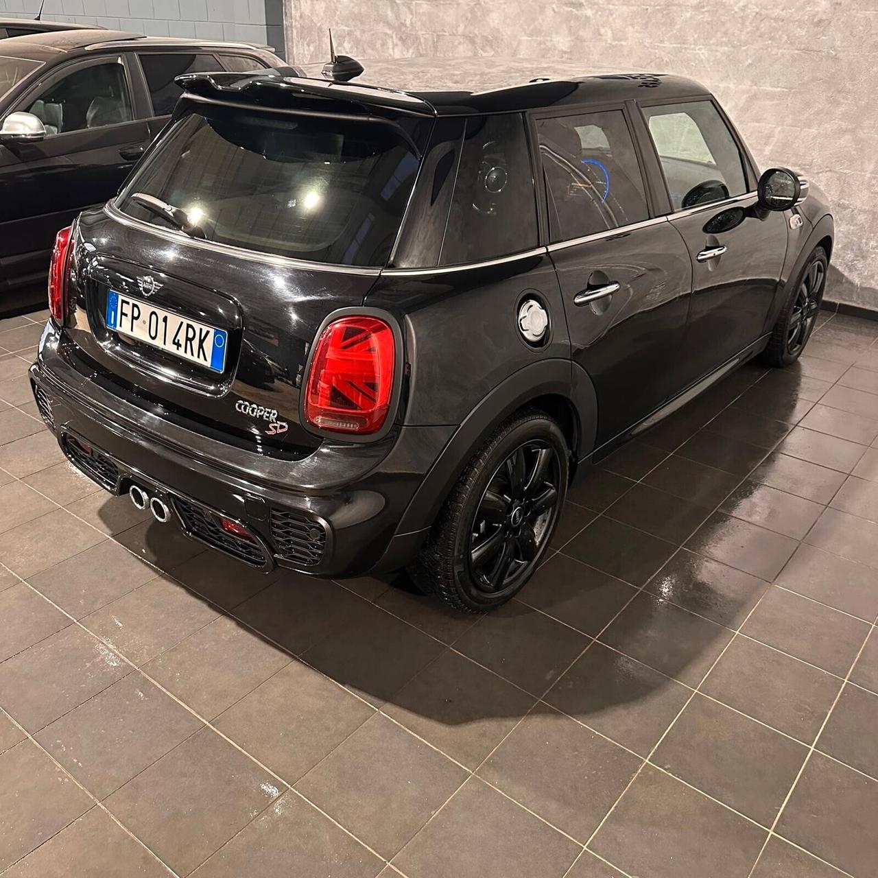 Mini 2.0 Cooper SD aut. 5 porte JOHN COOPER WORKS