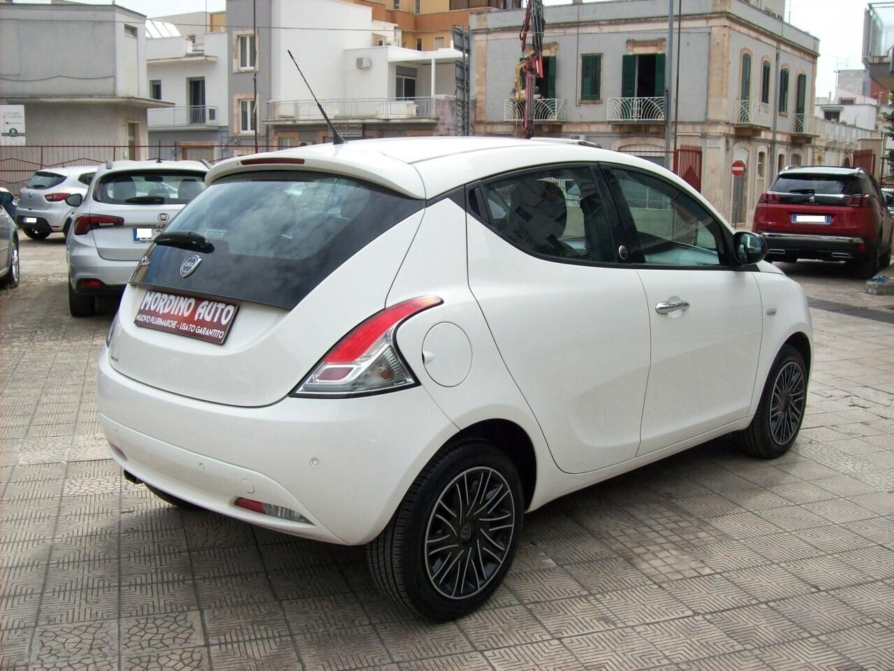 Lancia Ypsilon 1.2 70CV GPL Ecochic Gold