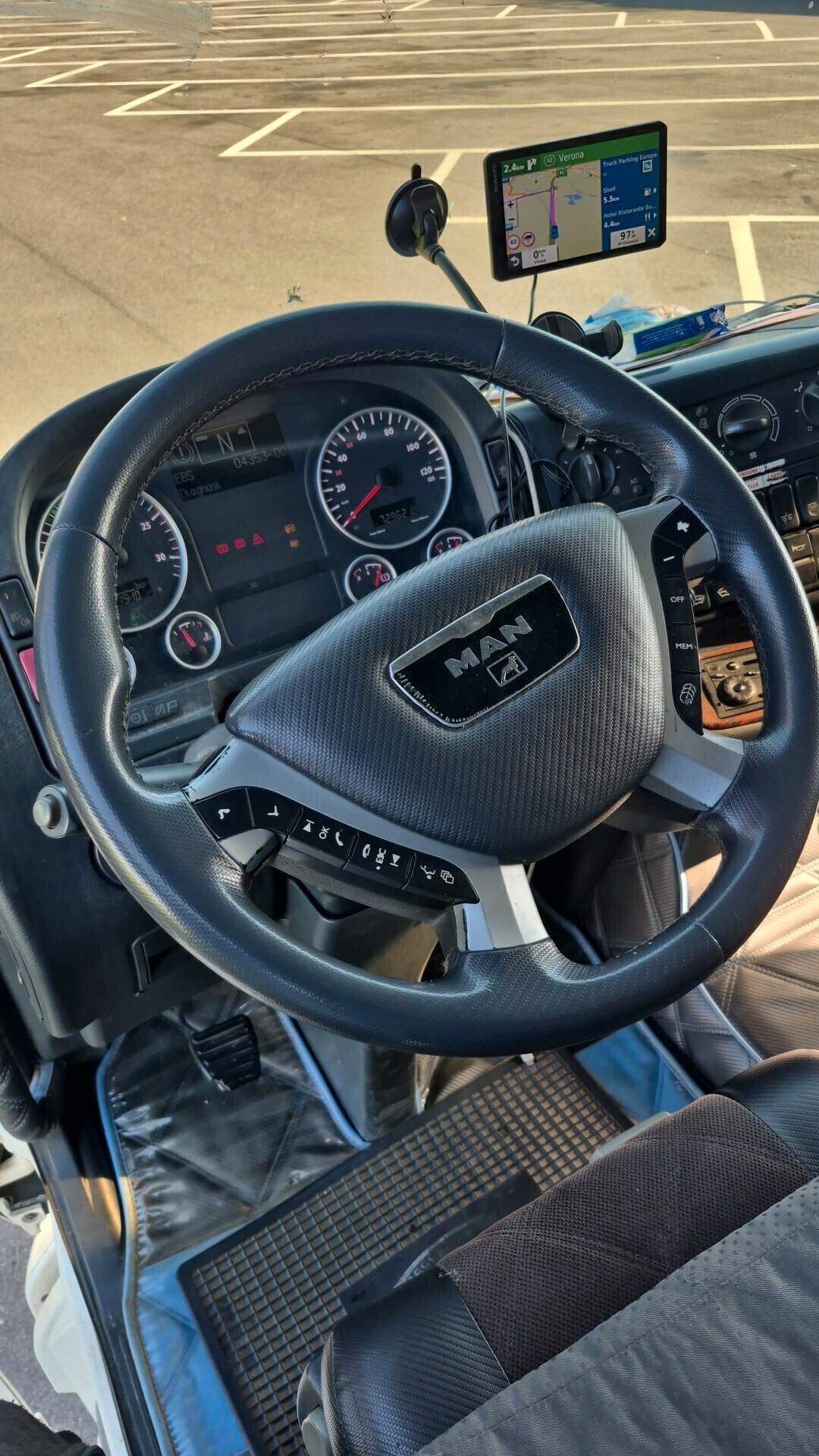 Man TGA 18/480 CON PRESA E POMPA RIBALTABILE