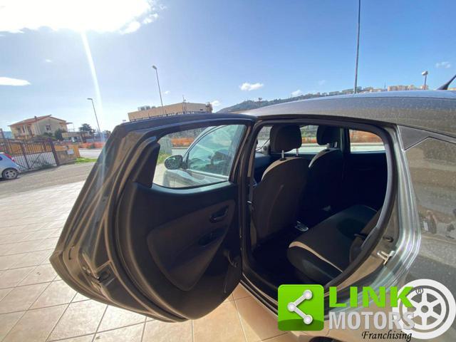 LANCIA Ypsilon 1.2 69 CV 5 porte Platinum