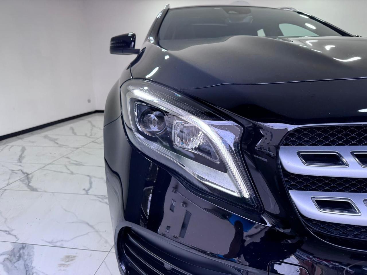 Mercedes-benz GLA 220 d Automatic 4Matic Premium-AMG-FULL-2018