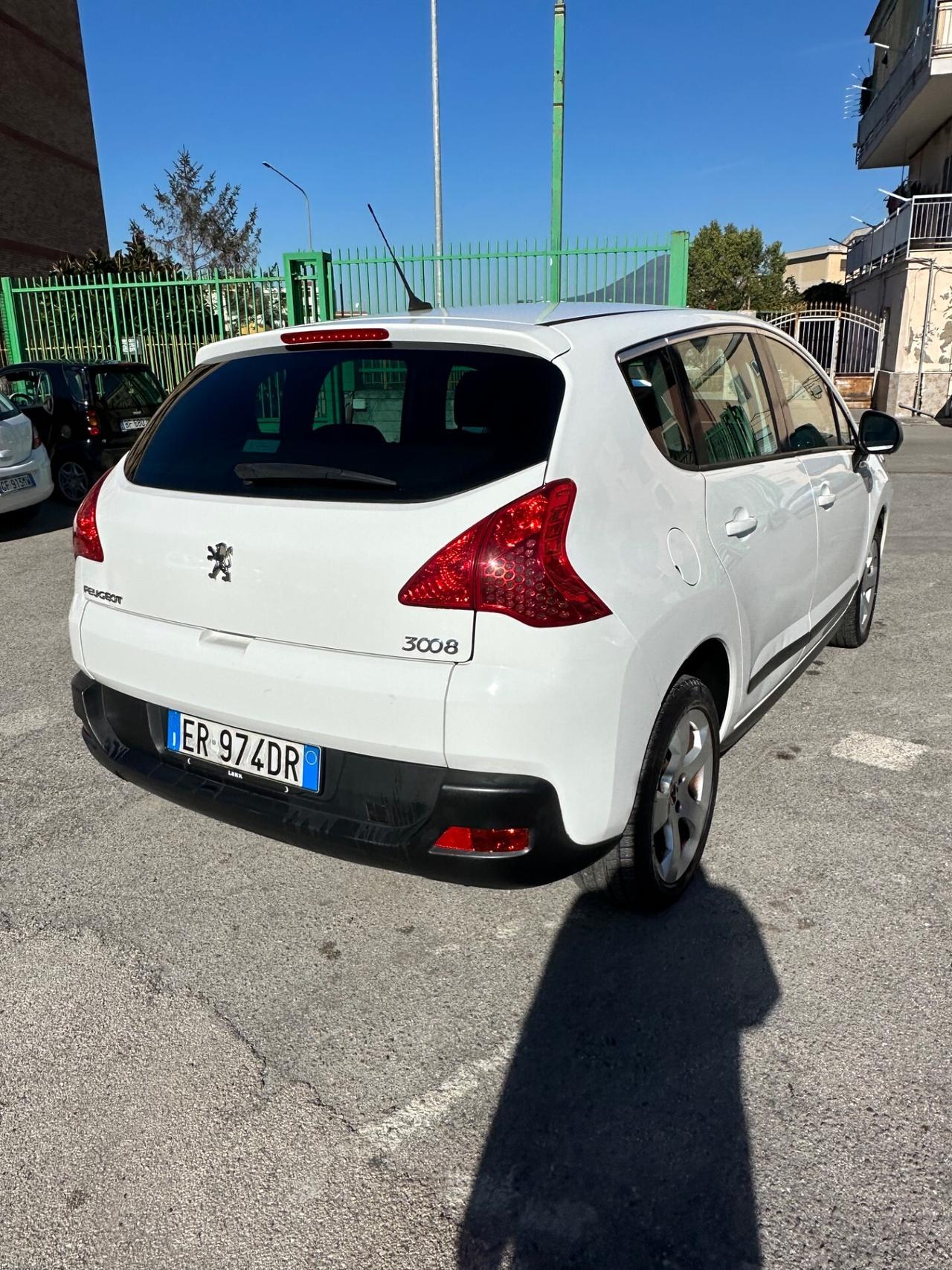 Peugeot 3008 1.6 HDi 115CV Business
