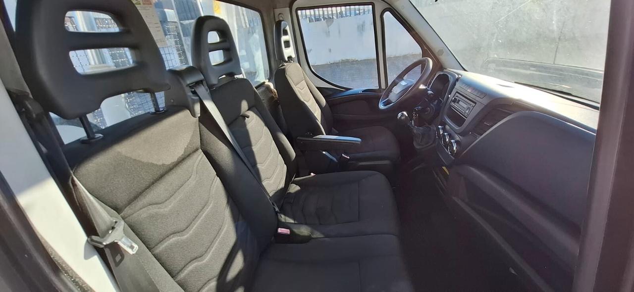 Iveco Daily Iveco Daily 35C13 2.3 CASSONE CON GRU BONFIGLIOLI