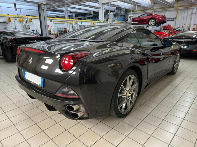 FERRARI California DCT