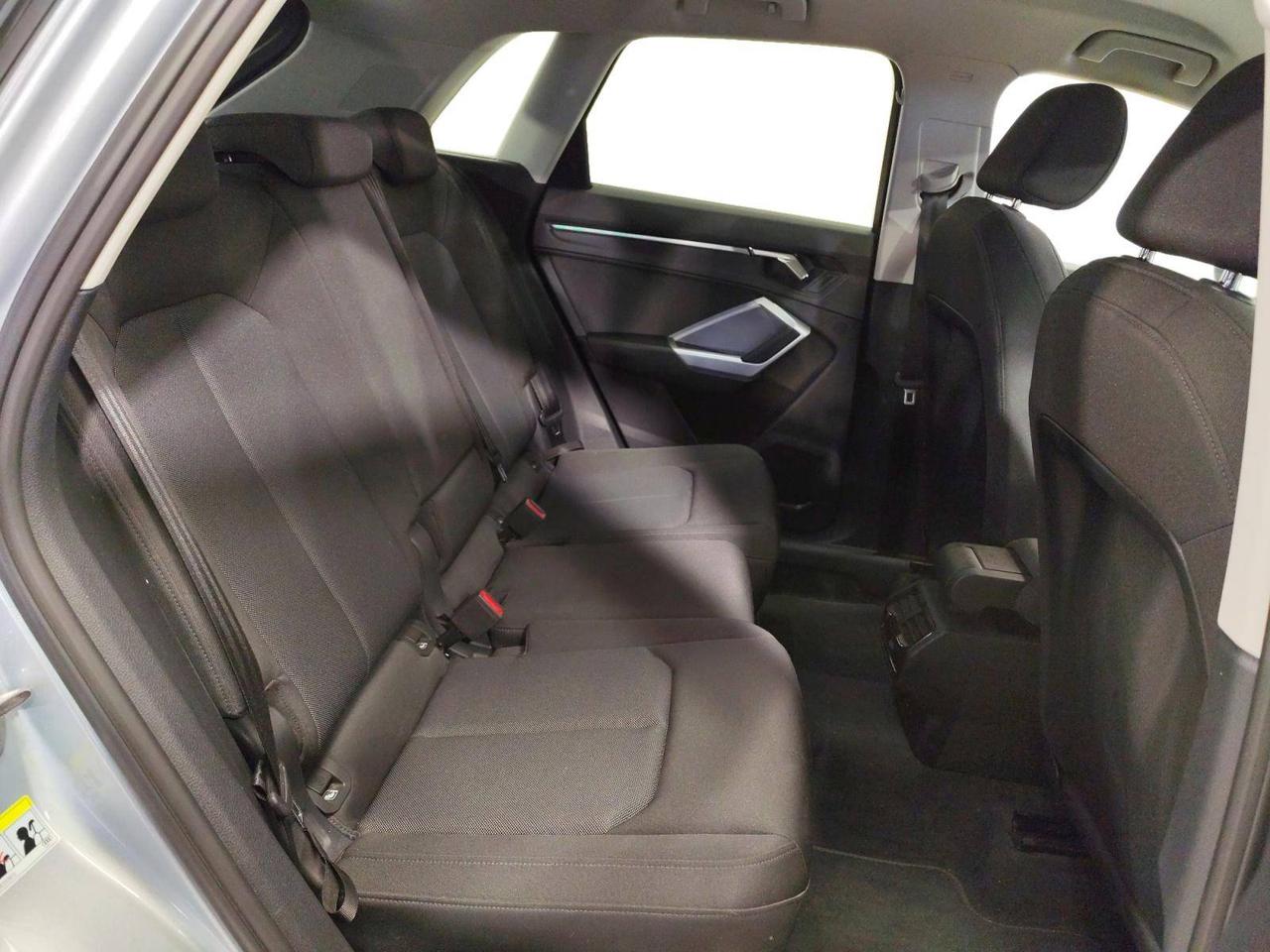 Audi Q3 35 2.0 tdi Business Advanced