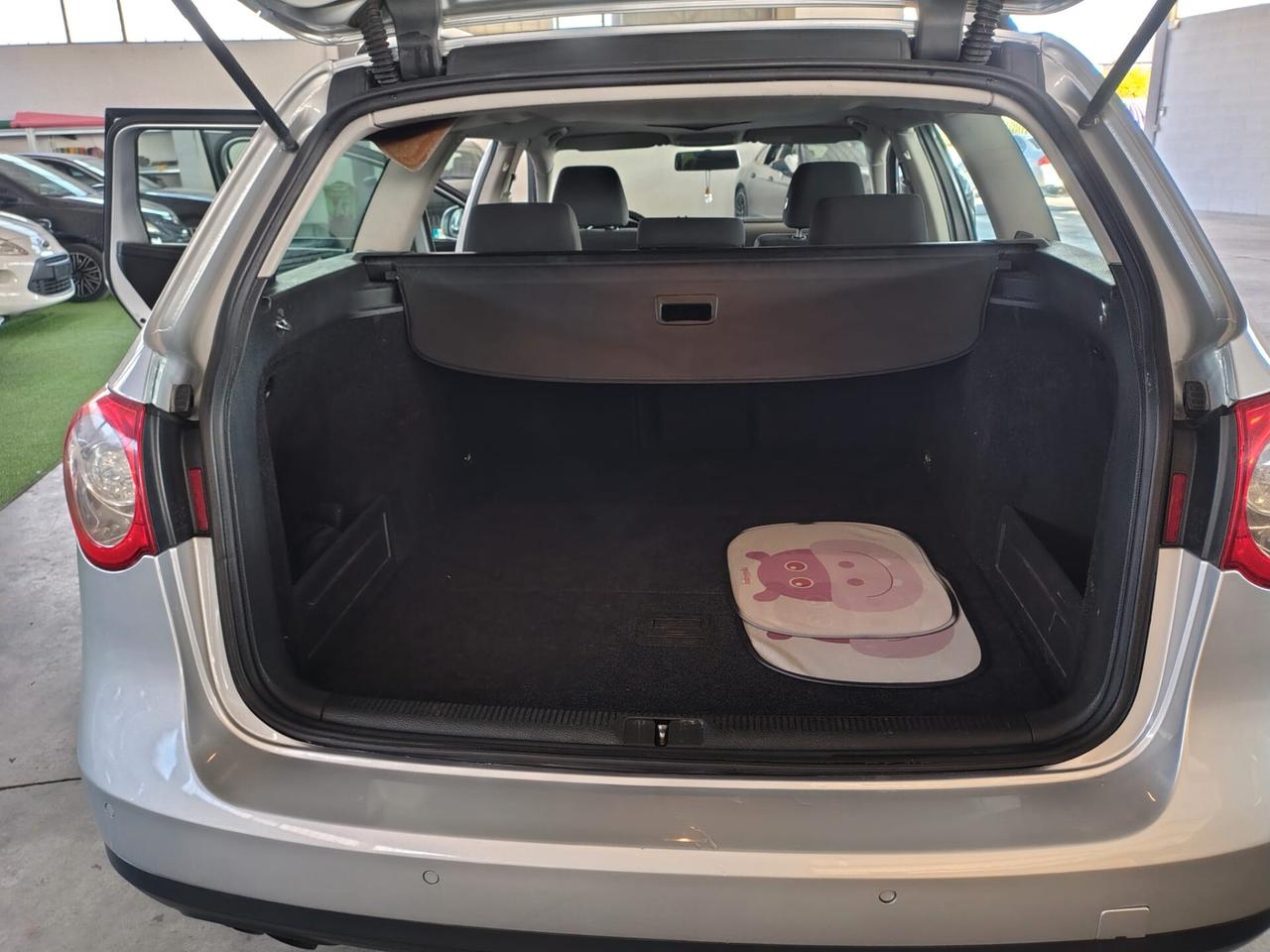 Volkswagen Passat 2.0 TDI DPF Var. Comfortline