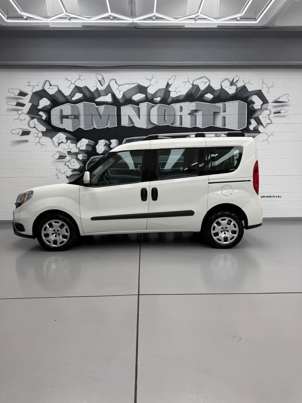 Fiat Doblo II 2015 1.6 mjt 16v Easy 120cv 7 Posti