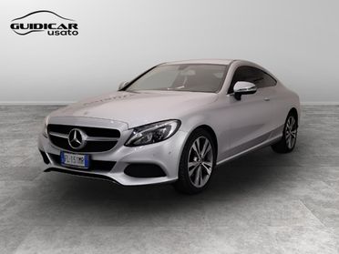 Mercedes-Benz Classe C-C205 2016 Coupe - C Coupe 220 d Premium 4matic auto