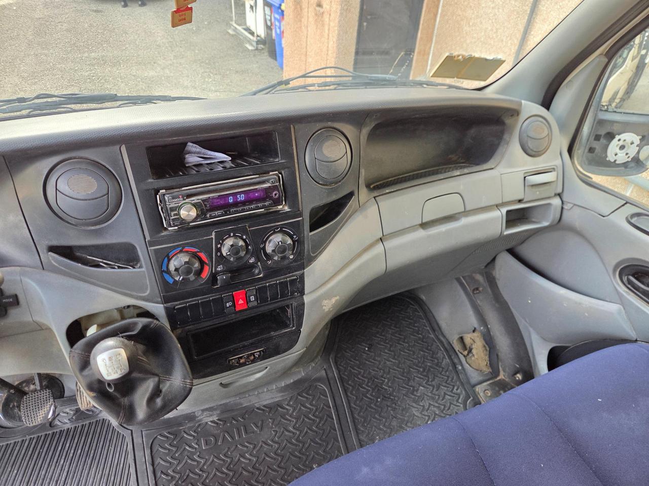 IVECO Daily 35 C12D d.cab. p.m. + IVA