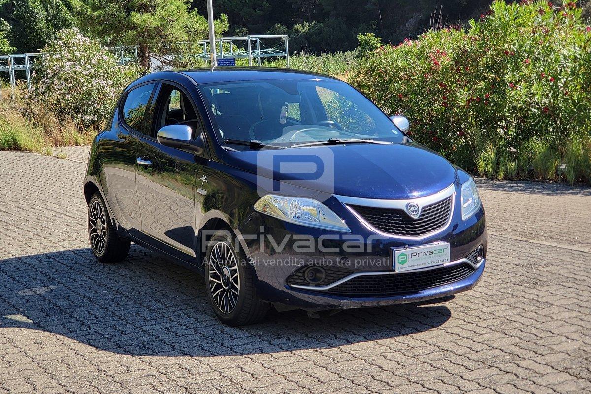 LANCIA Ypsilon 1.2 69 CV 5 porte Mya