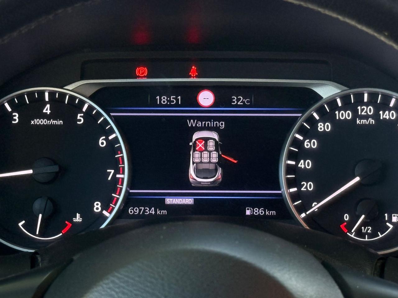 Nissan Juke 1.0 km. 69.000 GANCIO TRAINO!