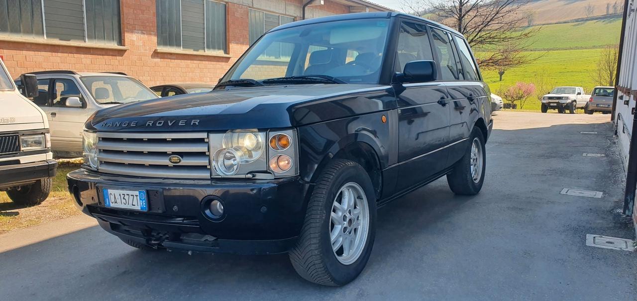 Land Rover Range Rover Range Rover 3.0 Td6 Vogue Foundry