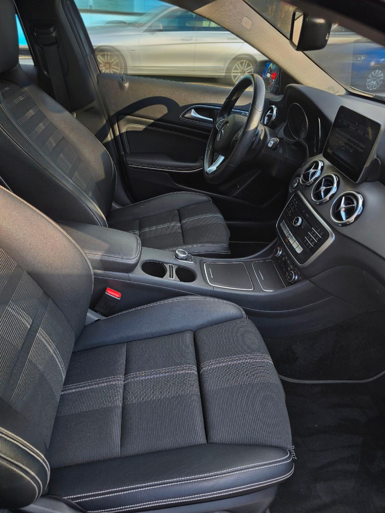 Mercedes-benz GLA 200 d Automatic Sport