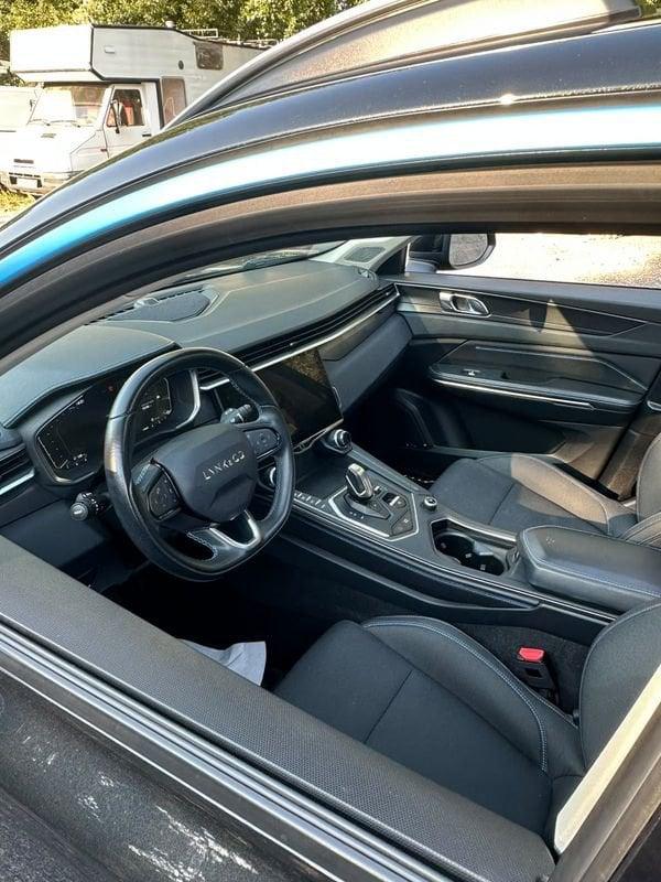 Lynk & Co 01 01 1.5 td phev auto