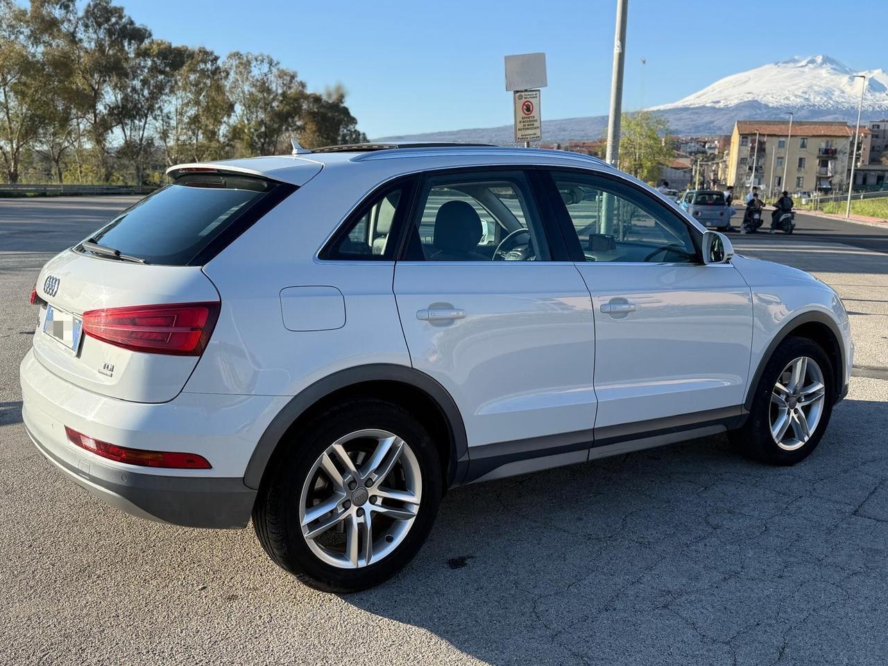 Audi Q3 2.0 TDI 150 CV quattro S tronic Sport