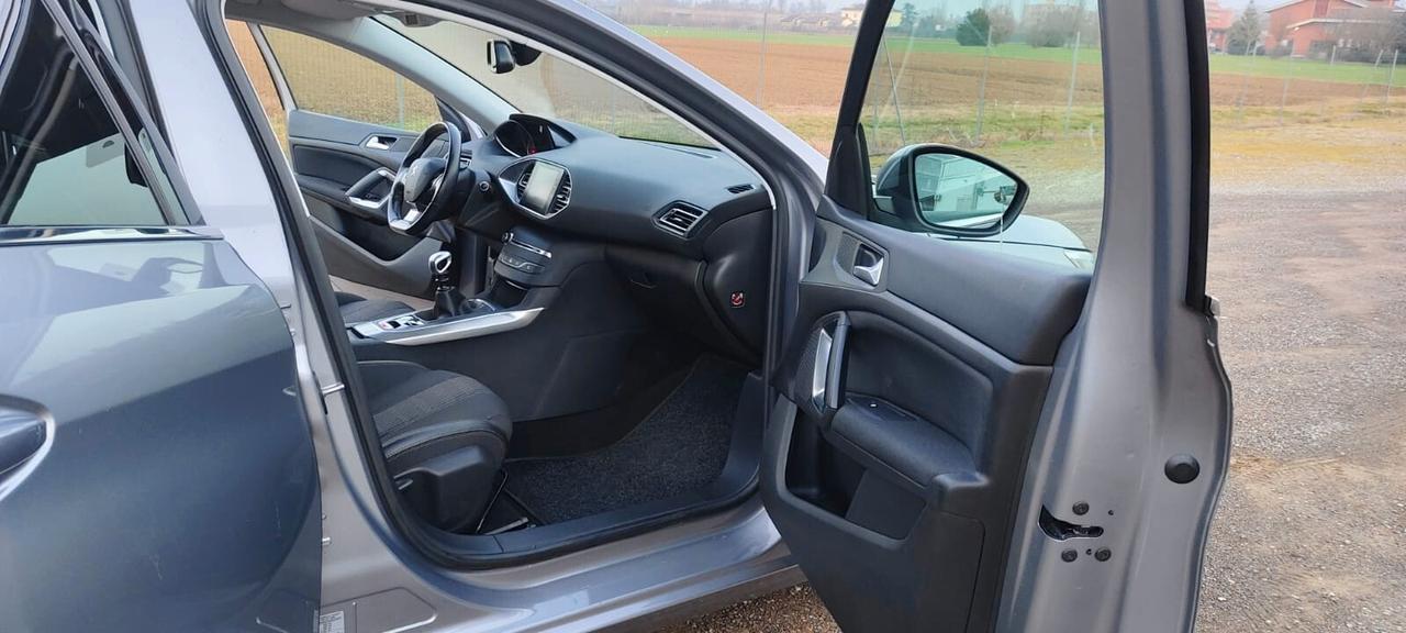Peugeot 308 BlueHDi 120 S&S EAT6 GT Line