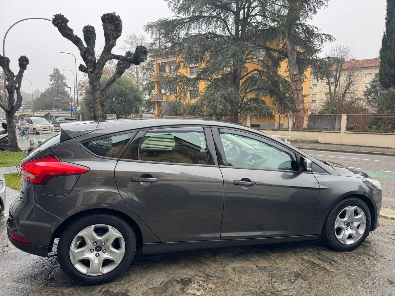 FORD FOCUS 1.5 TDCi 95cv TITANIUM NEOPAT