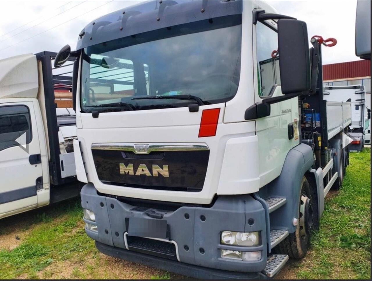 Man TGS 26.360 ribaltabile con gru Bonfiglioli