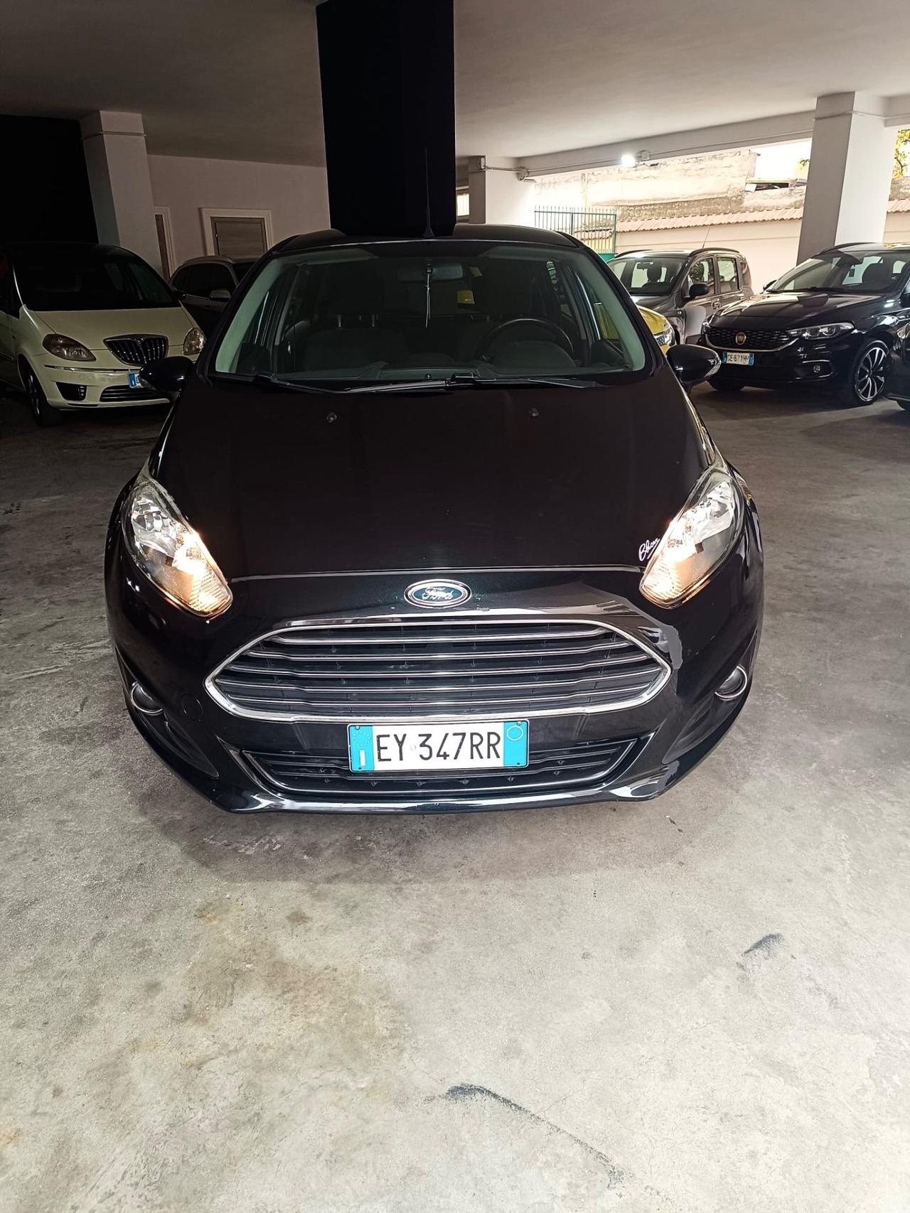Ford Fiesta 1.5 TDCi 75CV 5 porte Black & White Edition