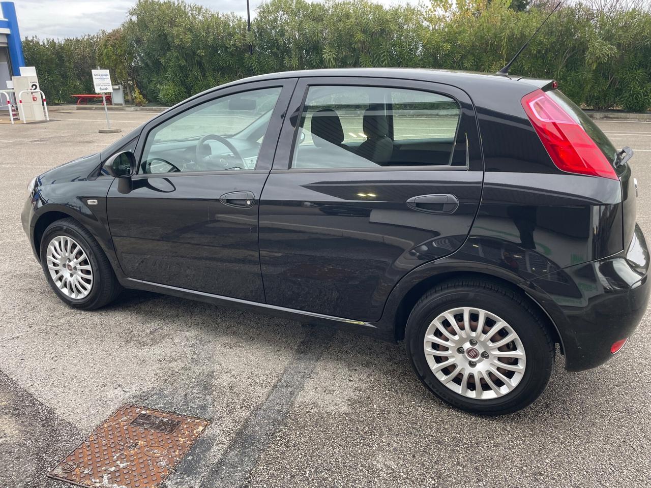 Fiat Punto 1.3 MJT anno 2014 ok per neo patentati