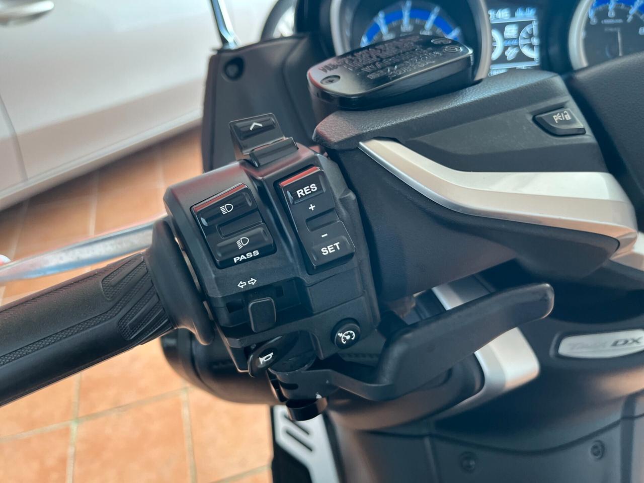 Yamaha T Max 530 DX