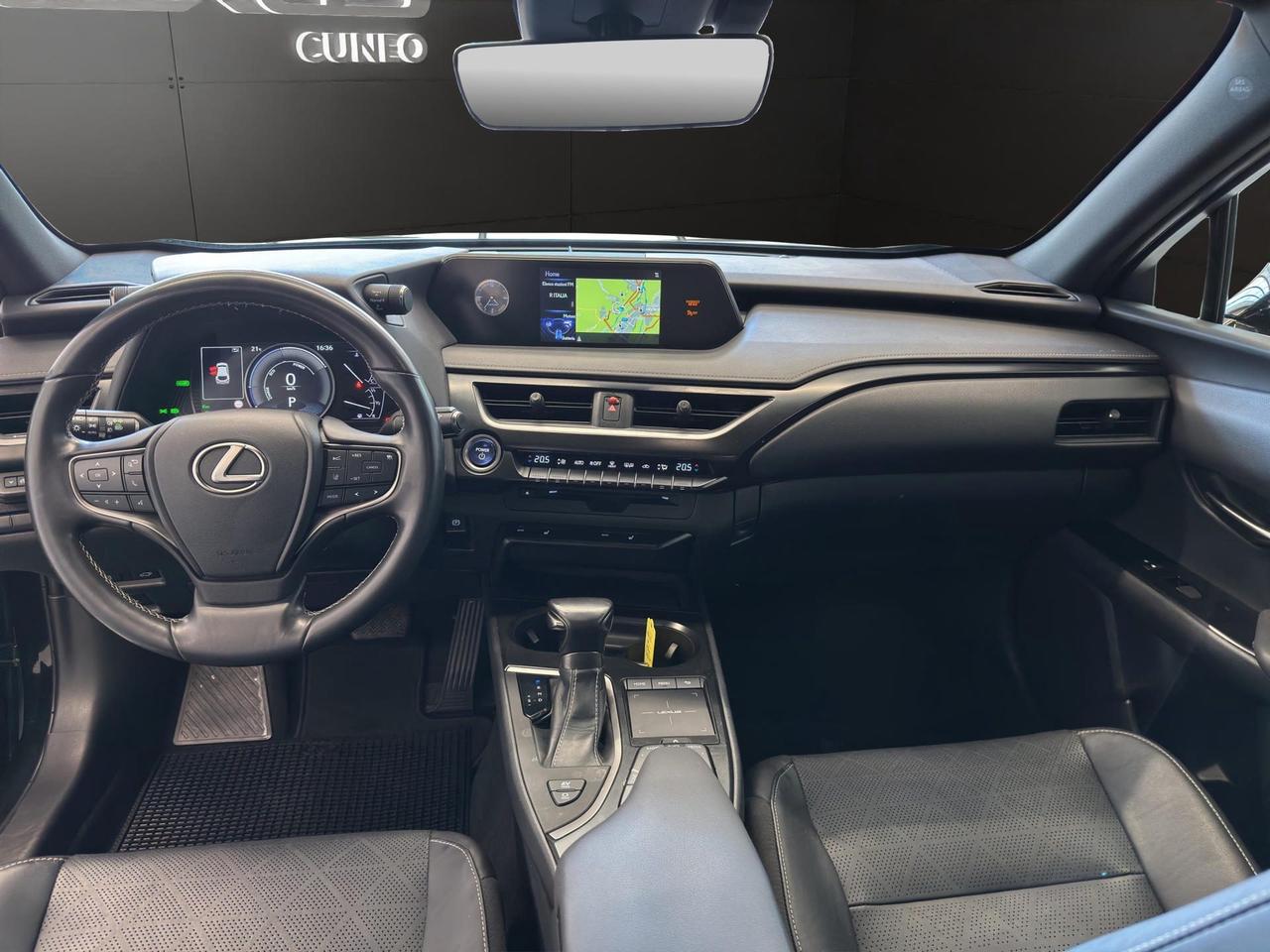 Lexus UX 250h 2.0 Premium 2wd cvt