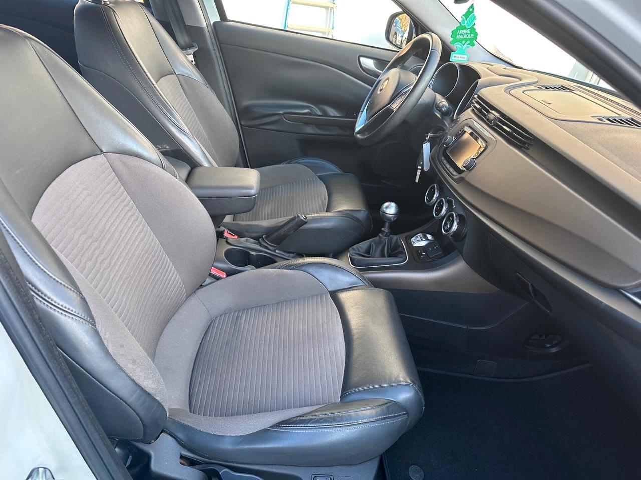 Alfa Romeo Giulietta 1.6 JTDm-2 105 CV Business*EURO5*CERCHI