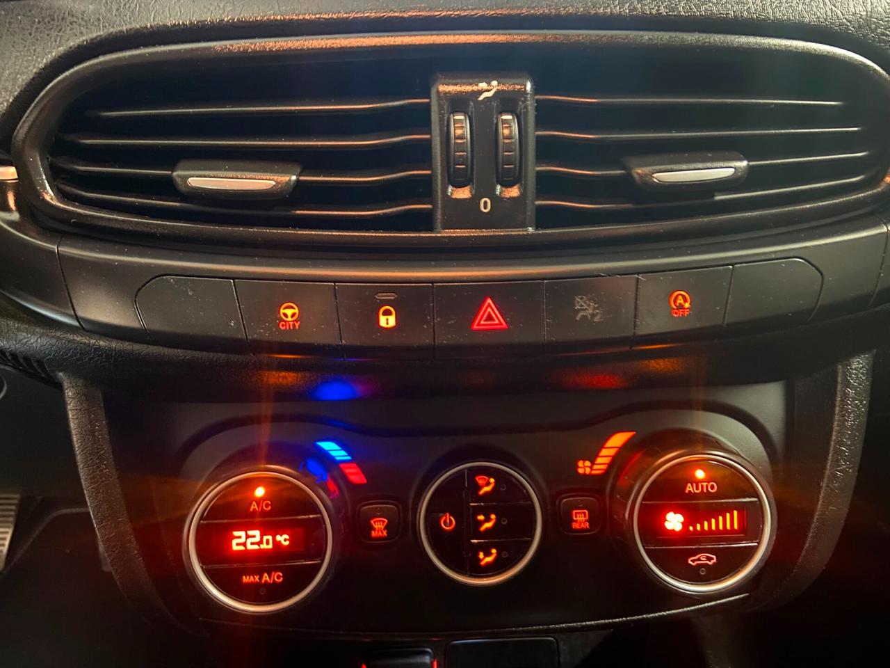 Fiat Tipo 1.6 Mjt S&S 5 porte Lounge