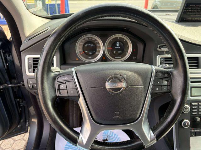 VOLVO V70 V70 III 2.0 d3 Summum geartronic E5