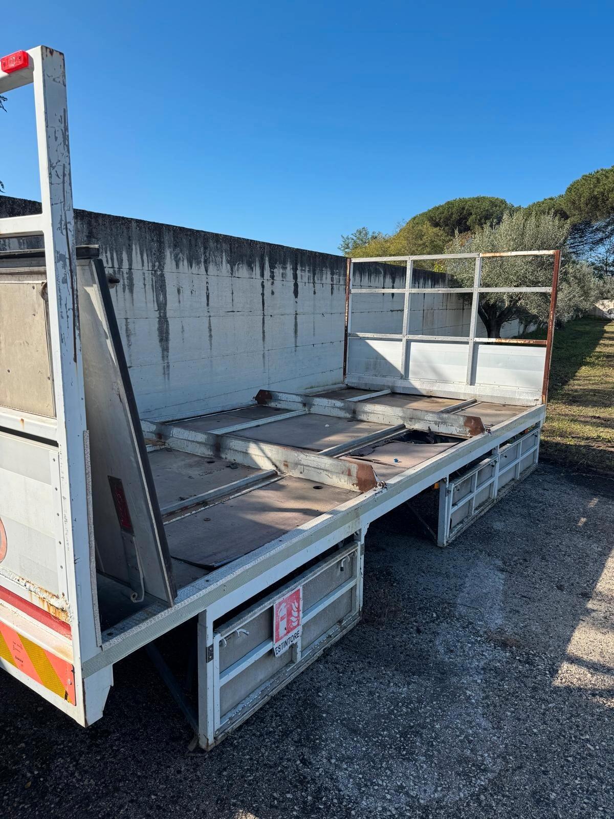 CASSONE FISSO PER EUROCARGO 5.40 METRI LARG 2.40