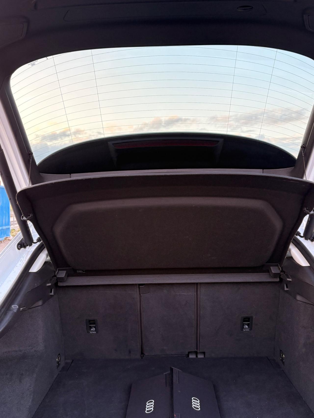 Audi Q3 35 TDI Sportback s line edition