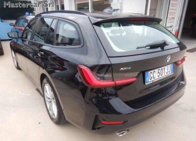 BMW 320 320d Touring mhev 48V xdrive - GC501JJ