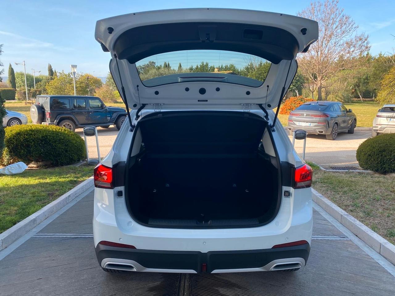 Mg ZS 1.5 Hybrid+ Luxury