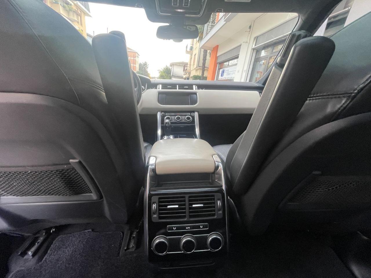 LAND ROVER Range Rover Sport 3.0 SDV6 HSE 4WD