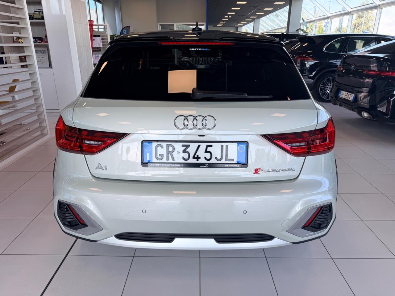 Audi A1 allstreet 30 TFSI S tronic Business
