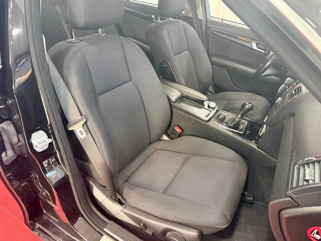 Mercedes-benz C 200 CDI BlueEFFICIENCY Avantgarde