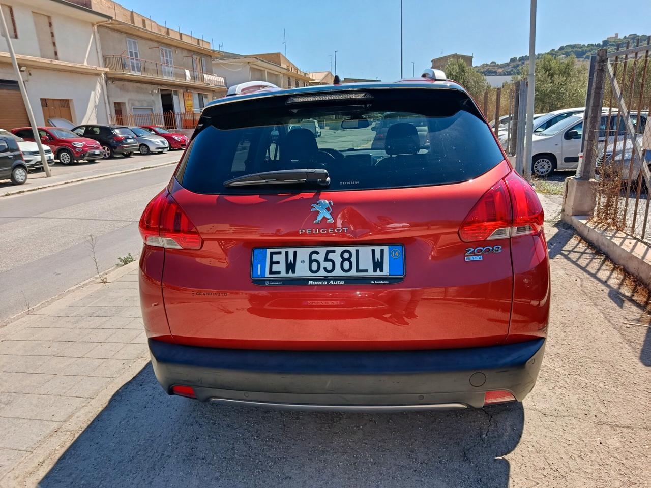 Peugeot 2008 1.6 e-HDi 92 CV Stop&Start Urban Cross