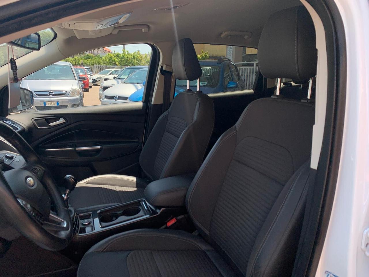 Ford Kuga 2.0 TDCI 150 CV S&S 4WD Titanium