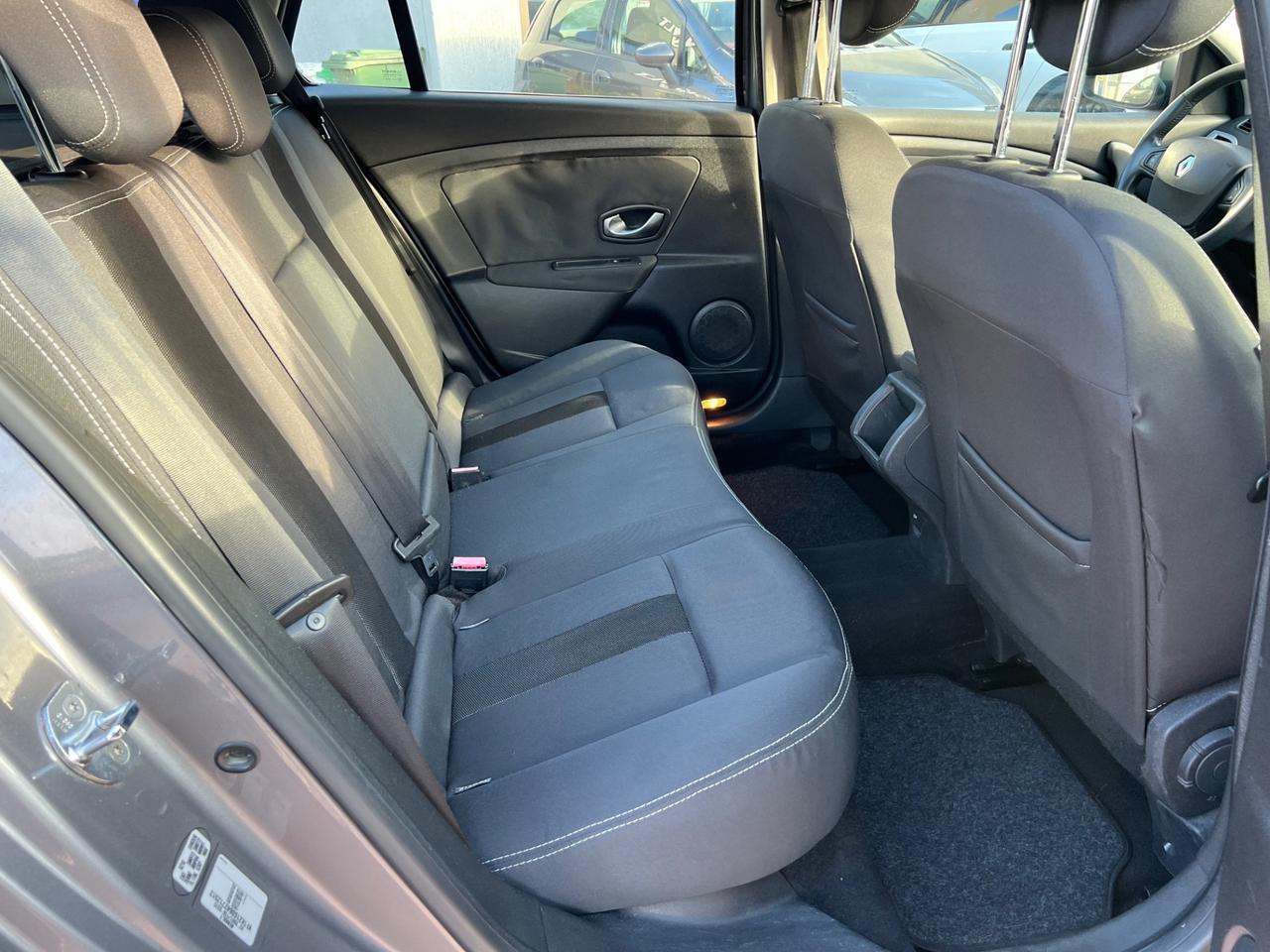 Renault Megane Mégane 1.5 dCi 110CV SporTour Confort