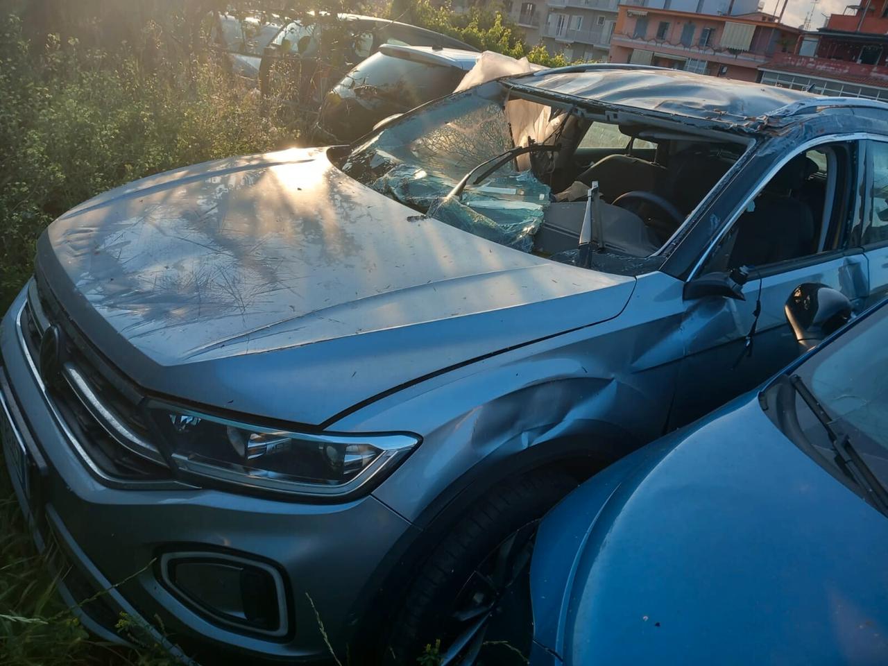 Volkswagen T-Roc 1.0 TSI sinistrato